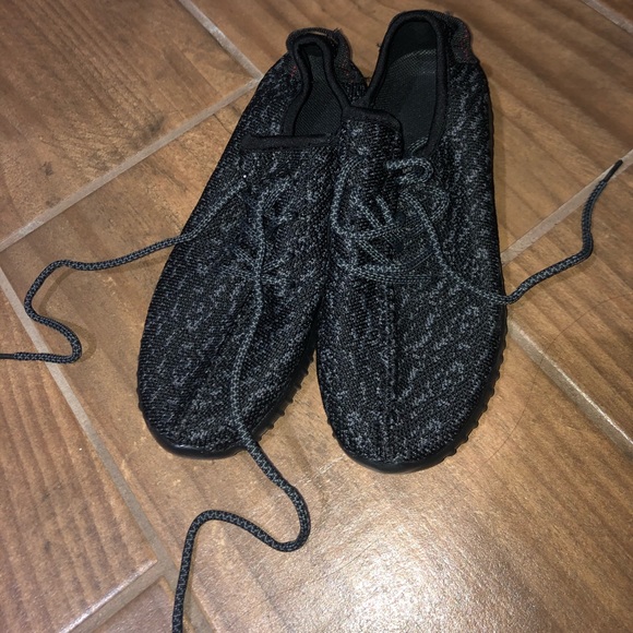 Black shoes - Picture 1 of 3